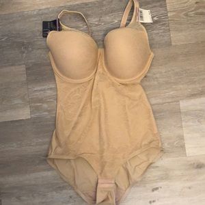 Body shape- molding body new with tags.